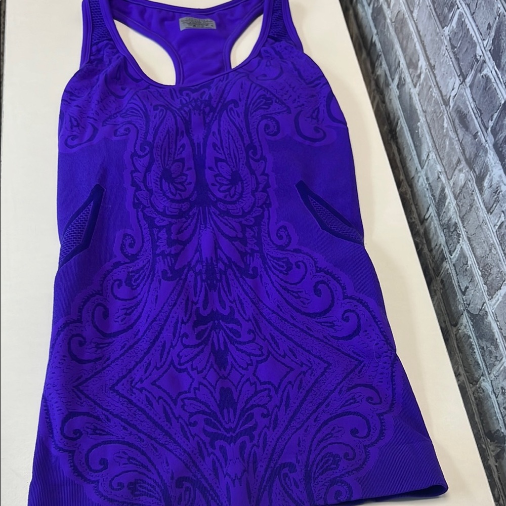 Athleta Tank Top - Picture 8 of 9